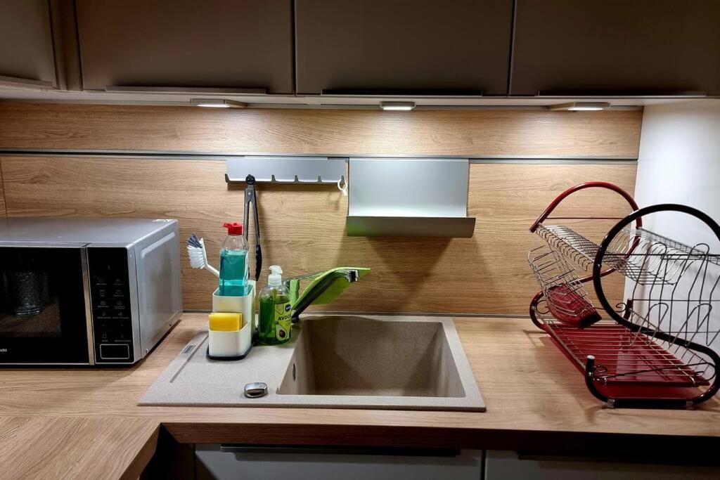 Private Zimmer Am Dresden Hauptbahnhof エクステリア 写真
