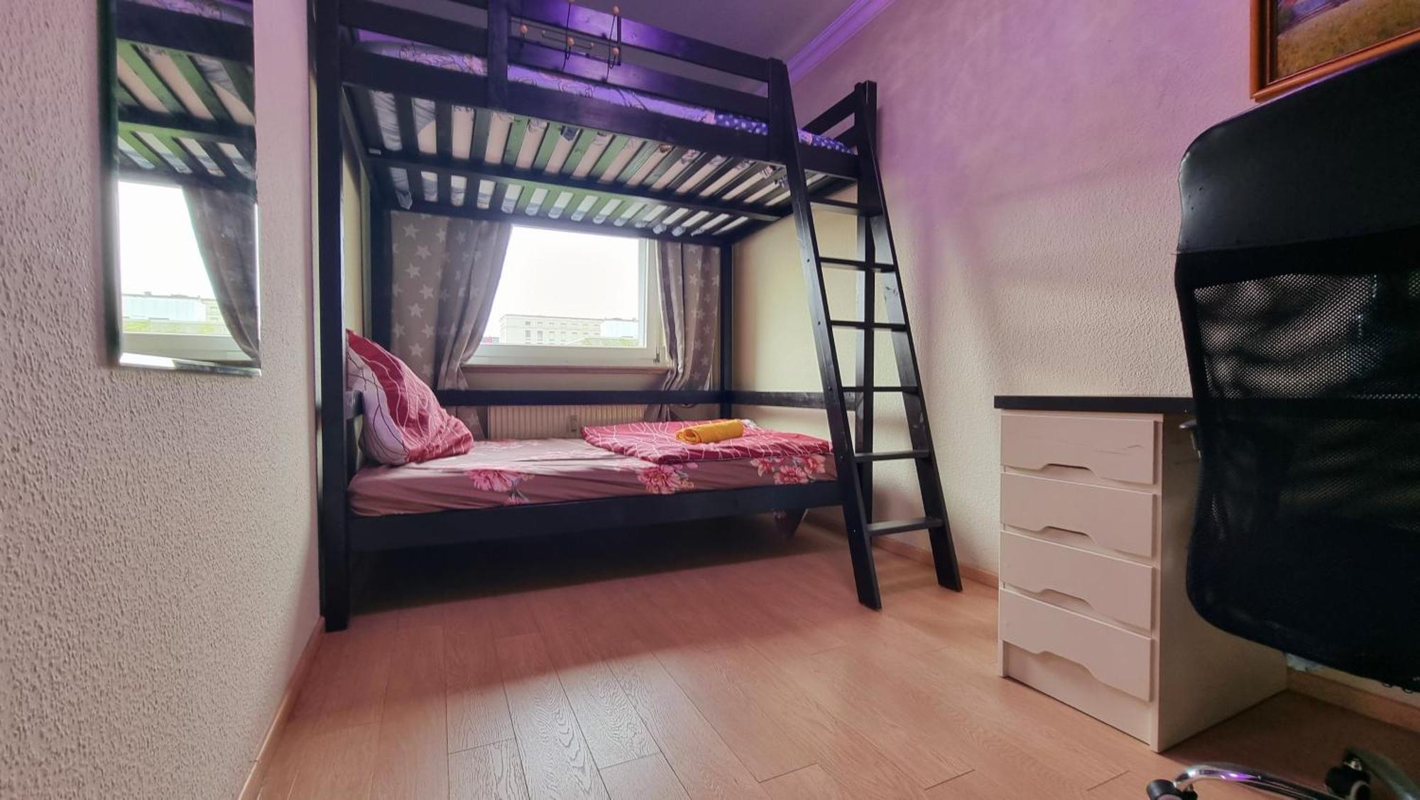 Private Zimmer Am Dresden Hauptbahnhof エクステリア 写真